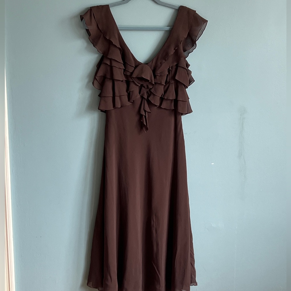Max & Cleo brown sleeveless silk dress with ruffled bodice in Size 10, lined